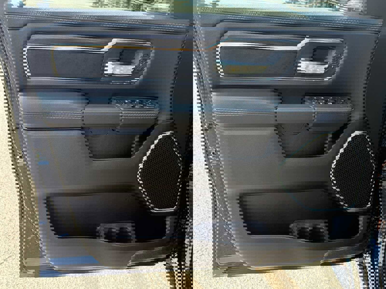 New 2026 RAM 1500 Laramie w/ Sport Appearance Package image 7