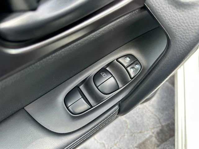 Used 2021 Nissan Rogue Sport S FWD image 19