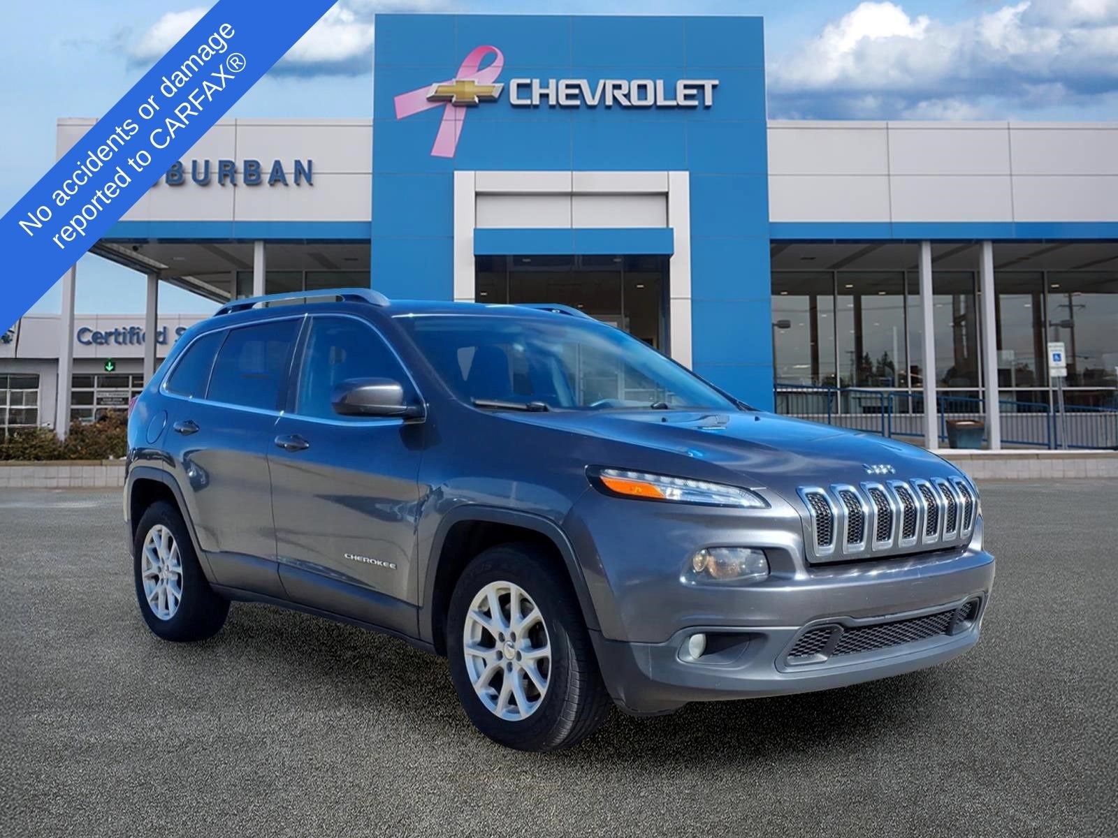 Used 2015 Jeep Cherokee Latitude w/ Cold Weather Group AWD/4WD image 3