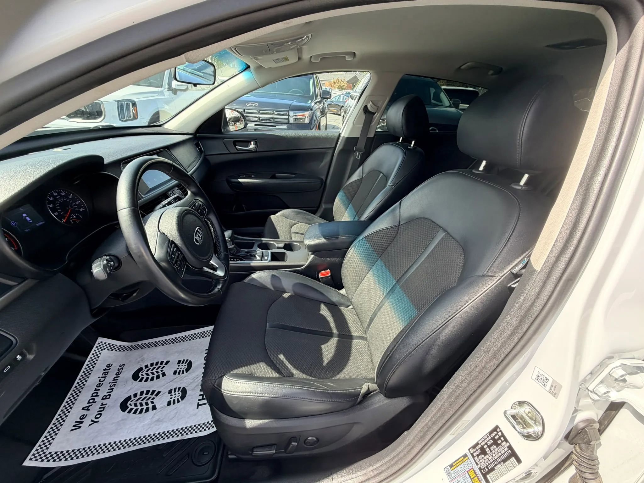 Used 2018 Kia Optima S FWD image 11