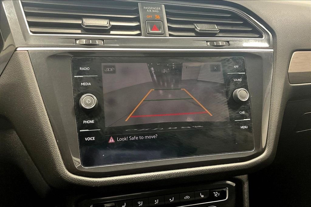 Used 2021 Volkswagen Tiguan SE image 21