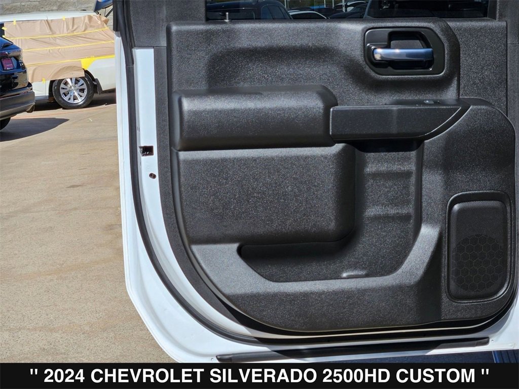 Used 2024 Chevrolet Silverado 2500 Custom w/ Custom Value Package image 18