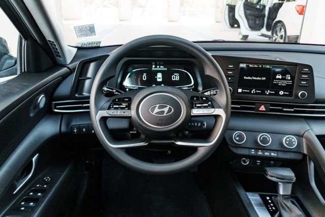 New 2026 Hyundai Elantra SE image 22