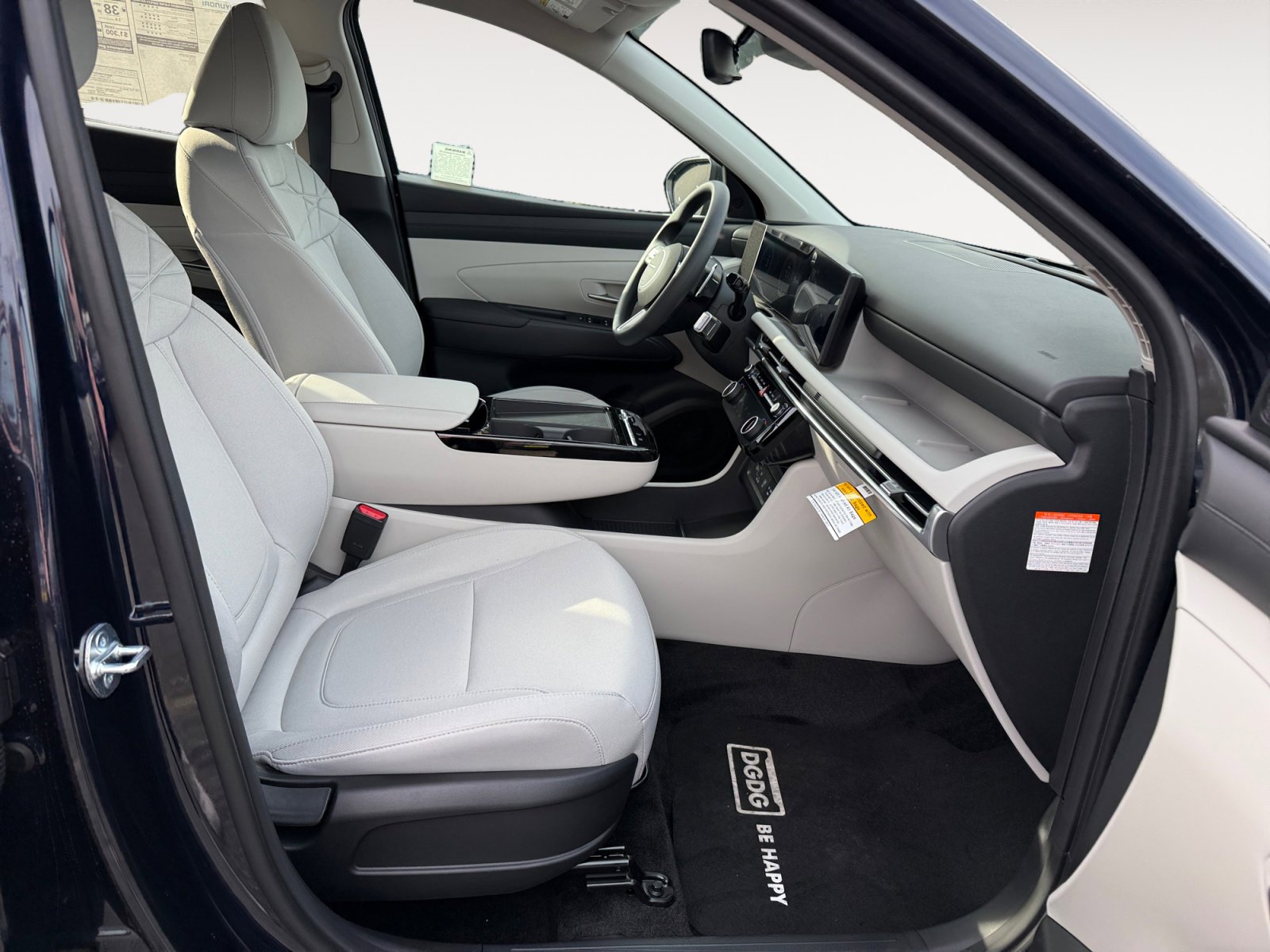 New 2026 Hyundai Tucson Blue SE image 19