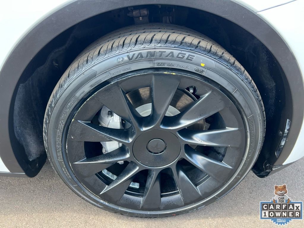 Used 2023 Tesla Model Y Long Range image 11