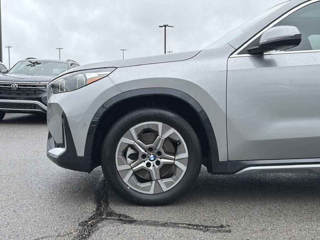 Used 2025 BMW X1 xDrive28i AWD/4WD image 9