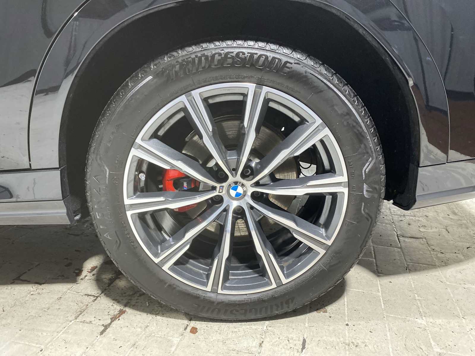 Used 2024 BMW X6 xDrive40i w/ Premium Package AWD/4WD image 8
