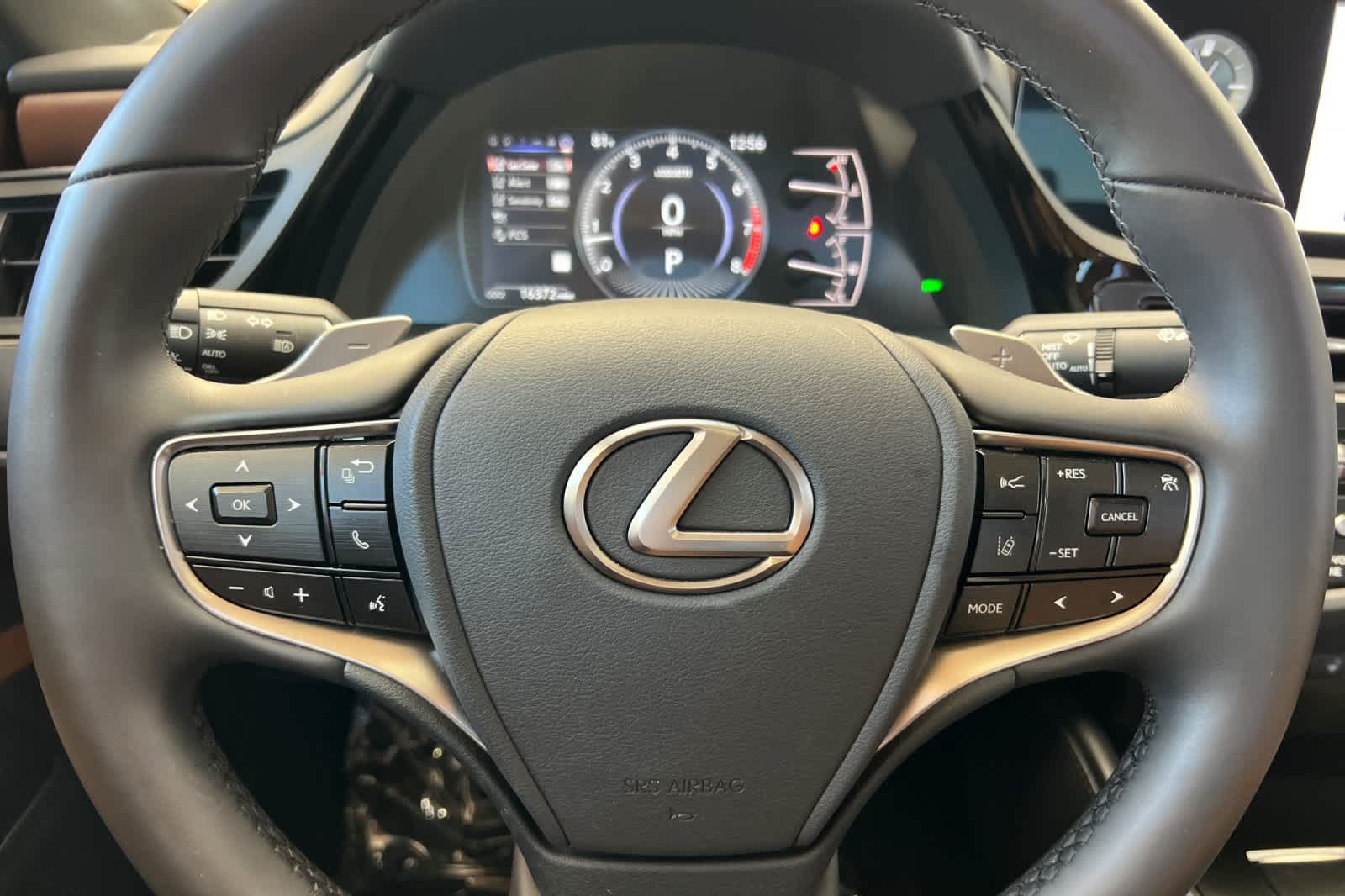 Certified 2023 Lexus ES 350 w/ Premium Package FWD image 24
