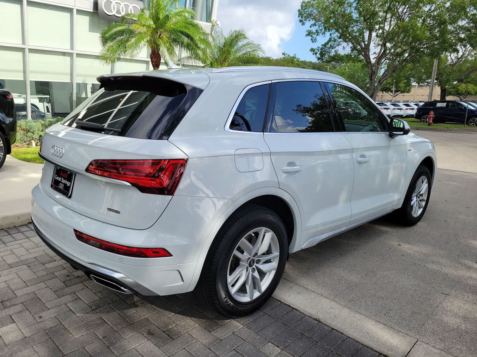 Used 2023 Audi Q5 2.0T Premium w/ Convenience Package AWD/4WD image 8