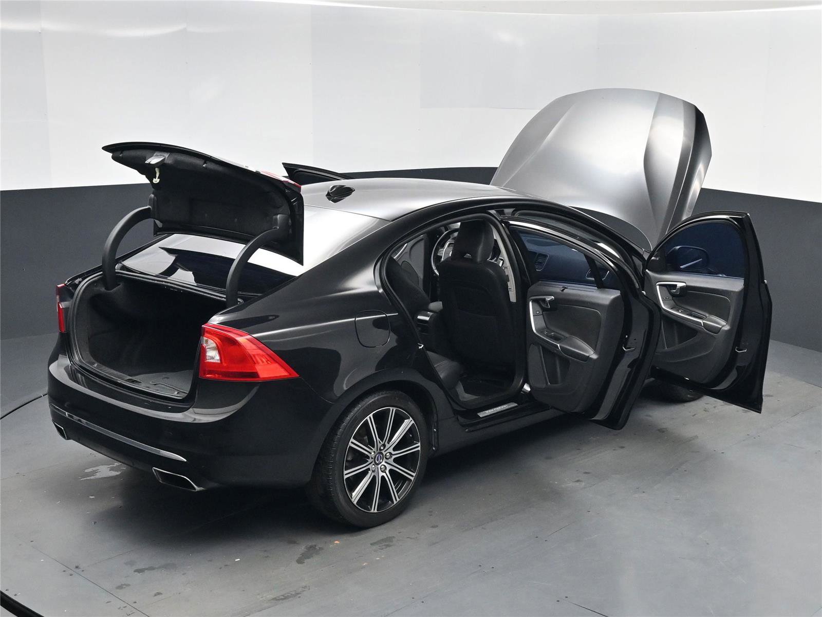 Used 2018 Volvo S60 T5 Inscription image 27