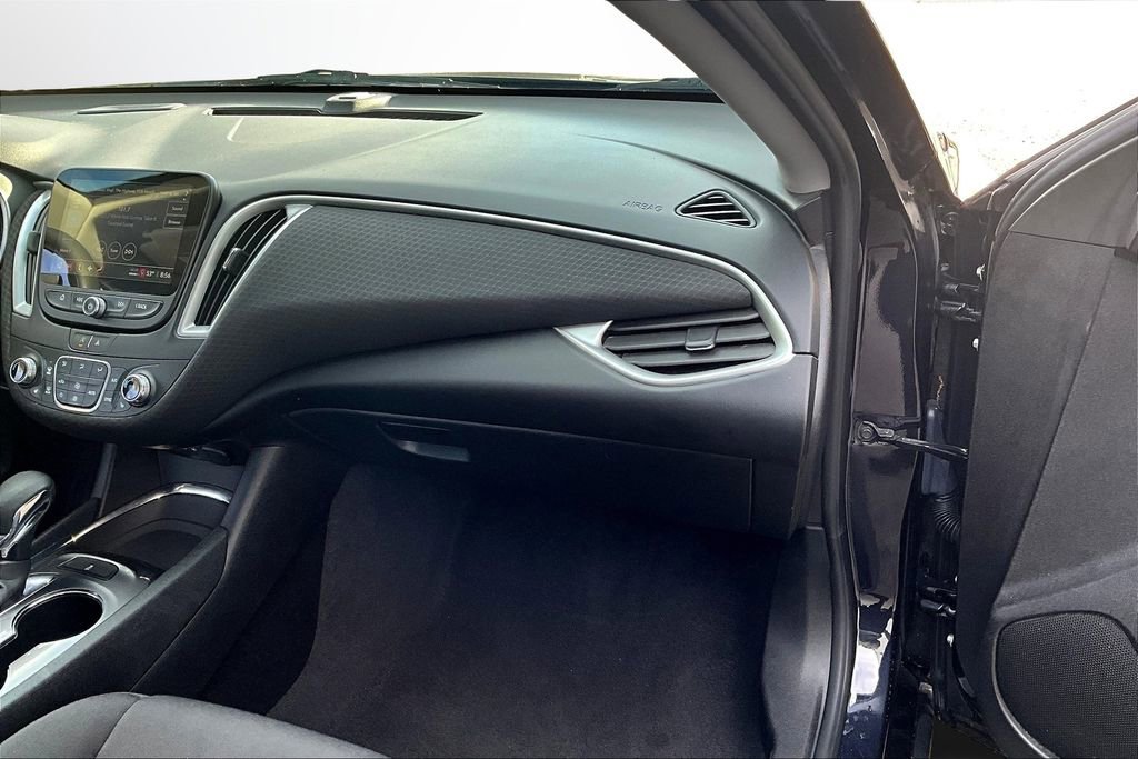 Used 2023 Chevrolet Malibu LT image 25