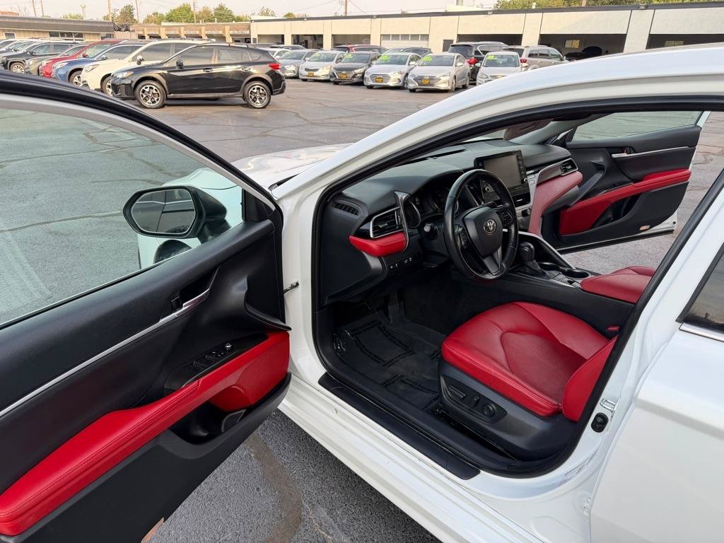 Used 2023 Toyota Camry XSE FWD image 12