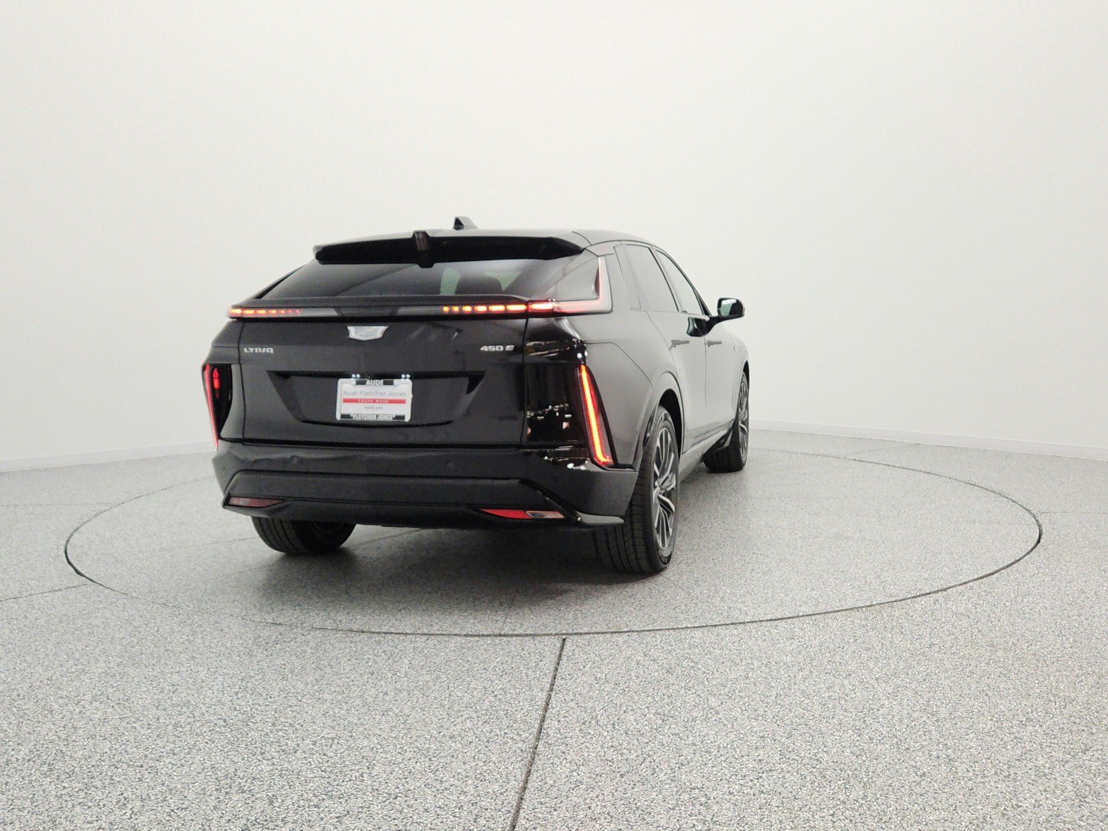 Used 2024 Cadillac Lyriq Sport RWD image 6