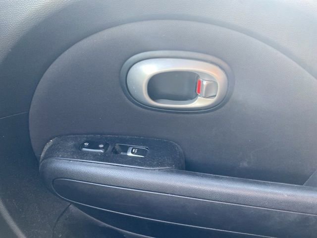 Used 2018 Kia Soul + FWD image 24