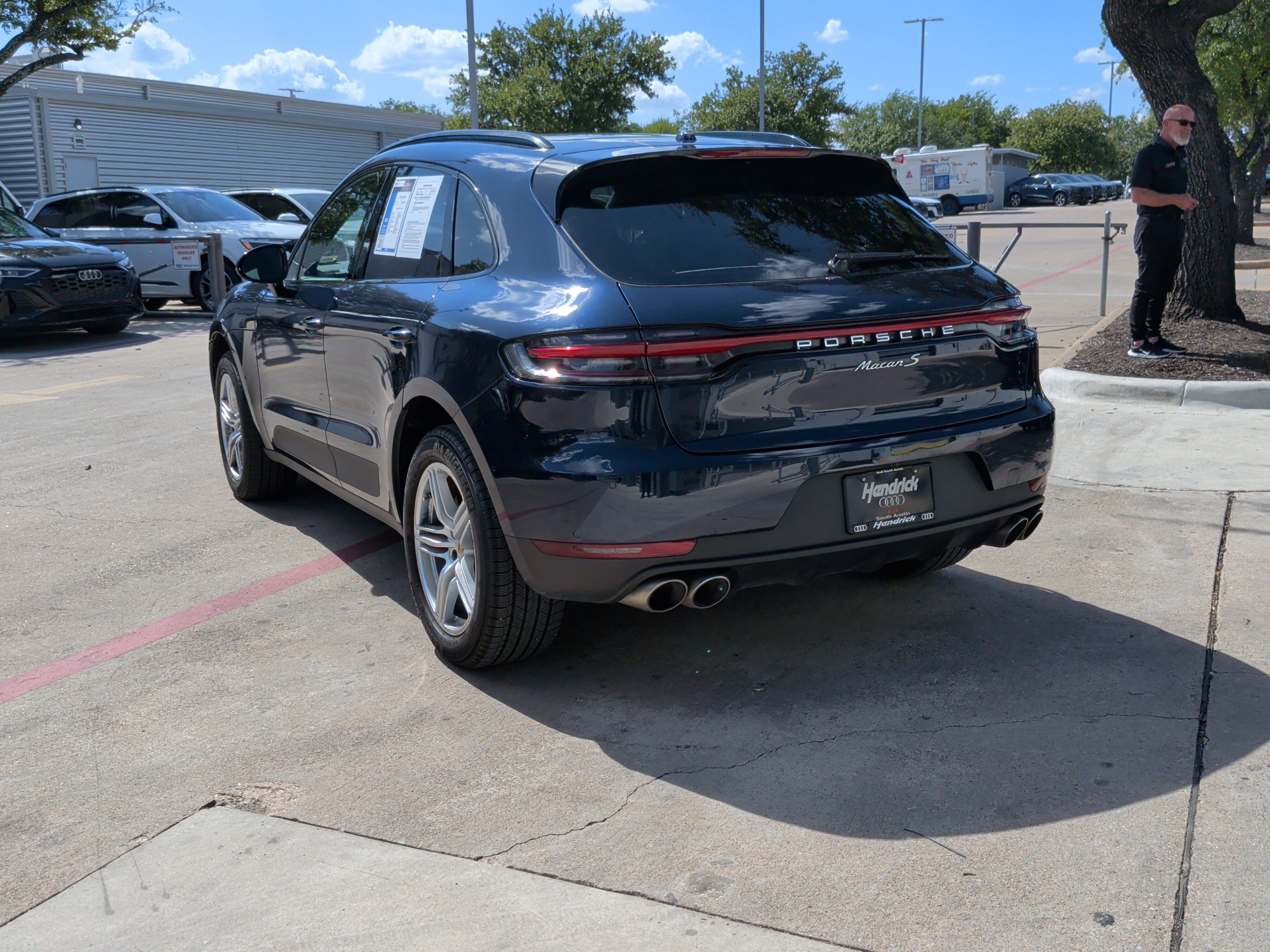Used 2021 Porsche Macan S AWD/4WD image 8