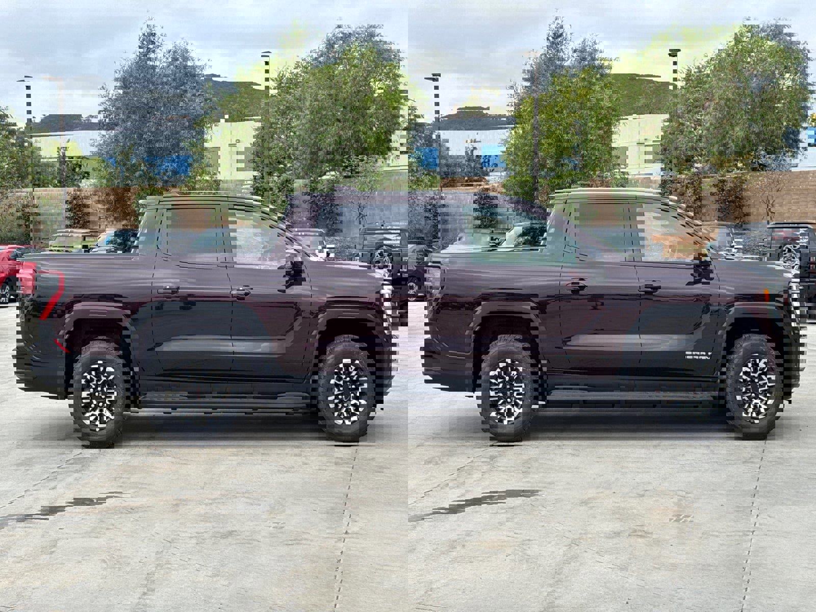 New 2026 GMC Sierra EV Elevation image 7