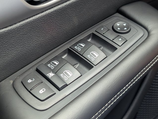 New 2027 Chrysler Pacifica Select FWD image 21