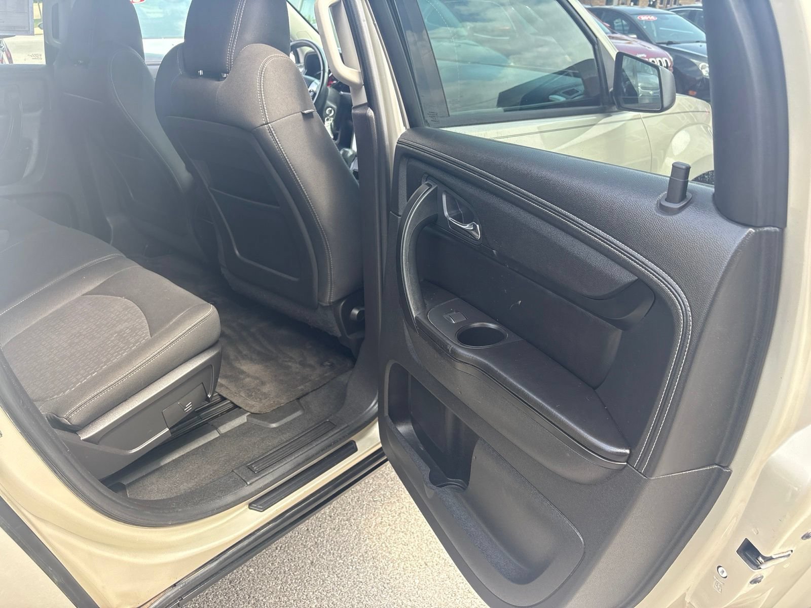 Used 2016 GMC Acadia SL FWD image 16