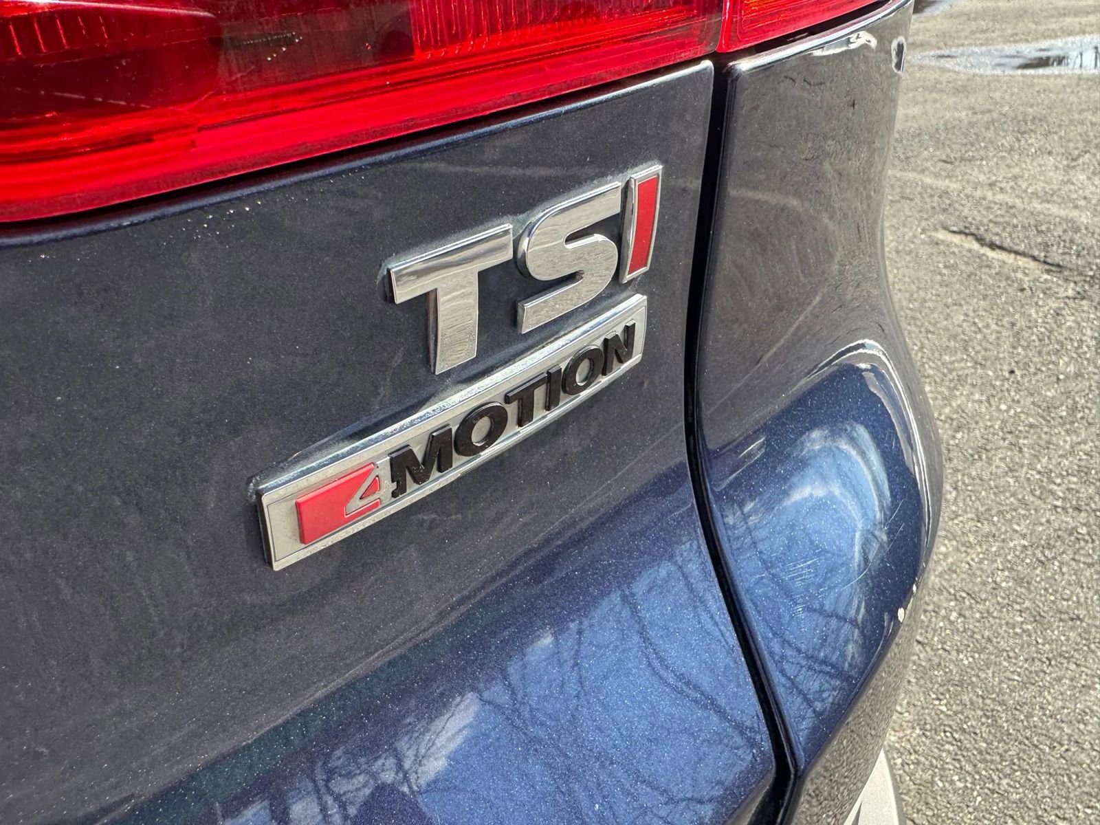 Used 2016 Volkswagen Tiguan SE image 12