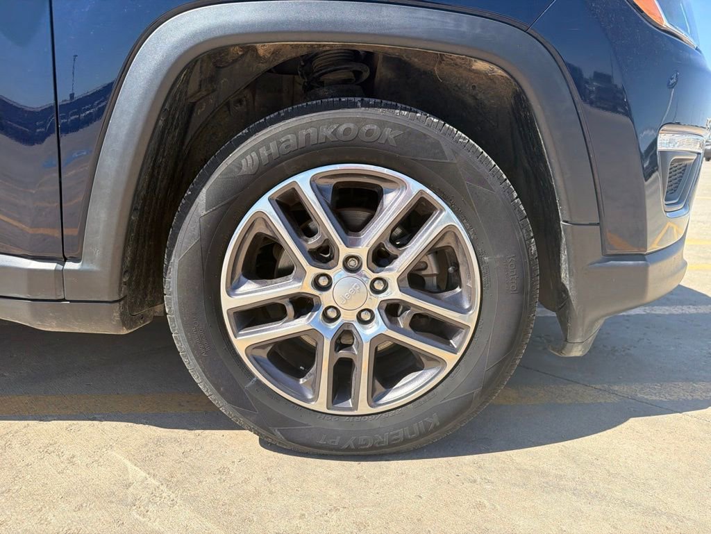 Used 2020 Jeep Compass Latitude FWD image 26