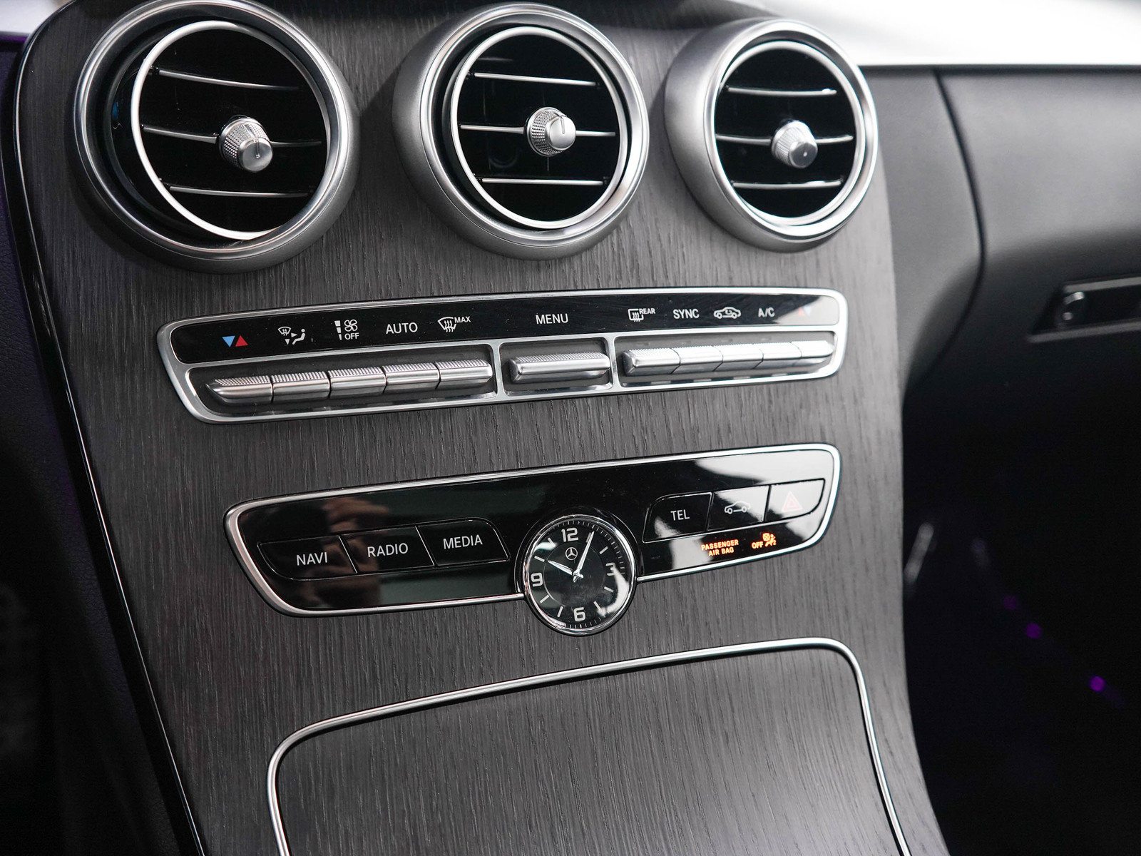 Used 2021 Mercedes-Benz C 300 4MATIC Sedan image 22