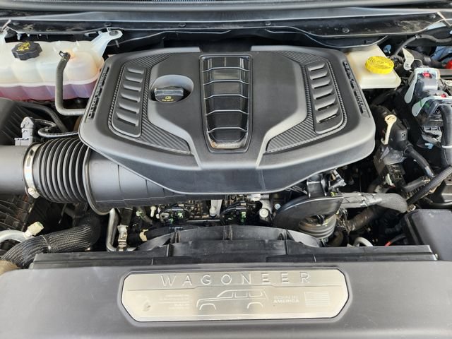 Certified 2024 Jeep Wagoneer Series III AWD/4WD image 30