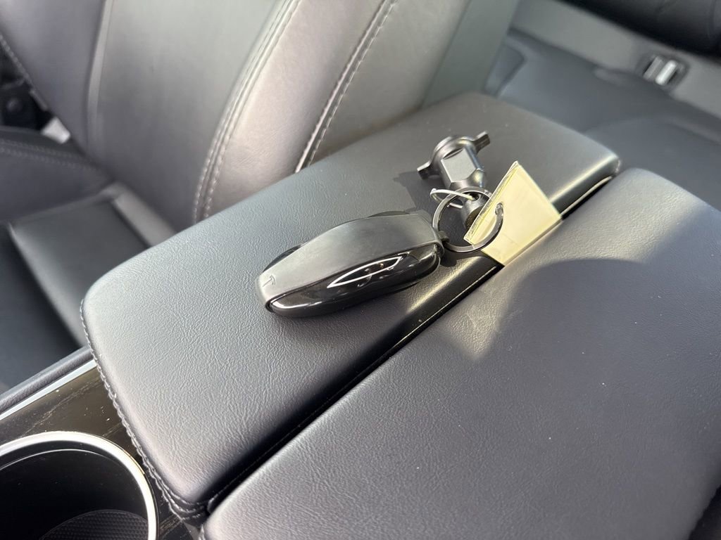 Used 2016 Tesla Model S 75D image 29