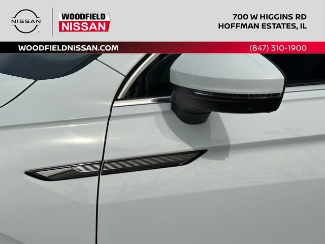 Used 2022 Volkswagen Tiguan SE AWD/4WD image 11
