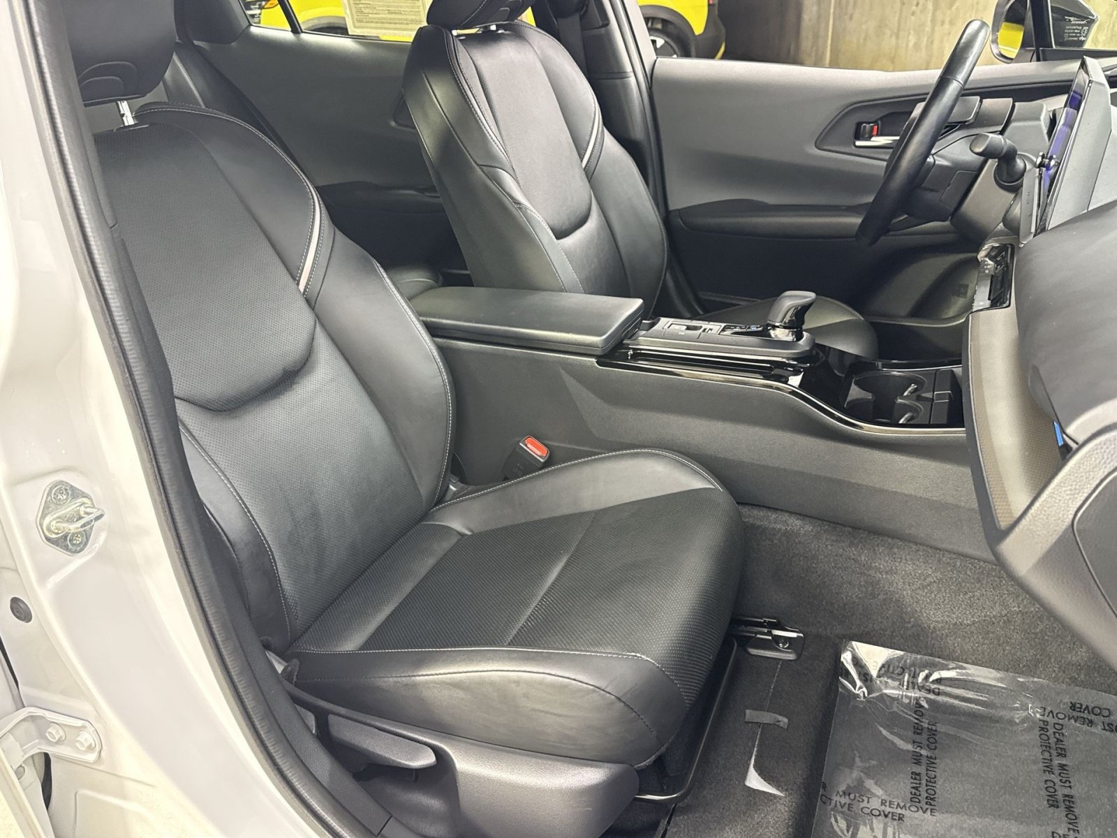 Used 2024 Toyota Prius XLE AWD/4WD image 39