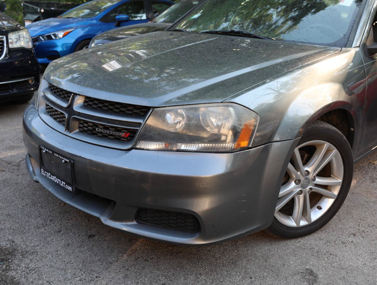 Used 2013 Dodge Avenger SE FWD image 2