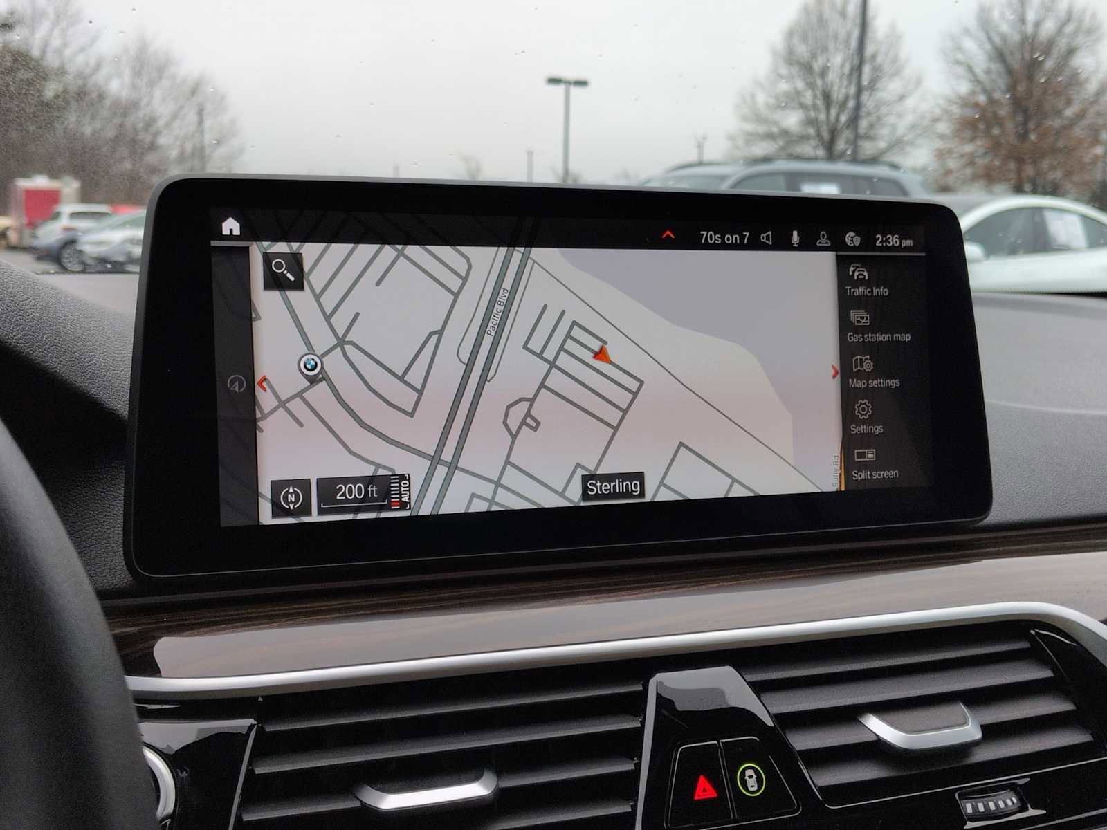 Used 2023 BMW 530i xDrive w/ Premium Package image 31