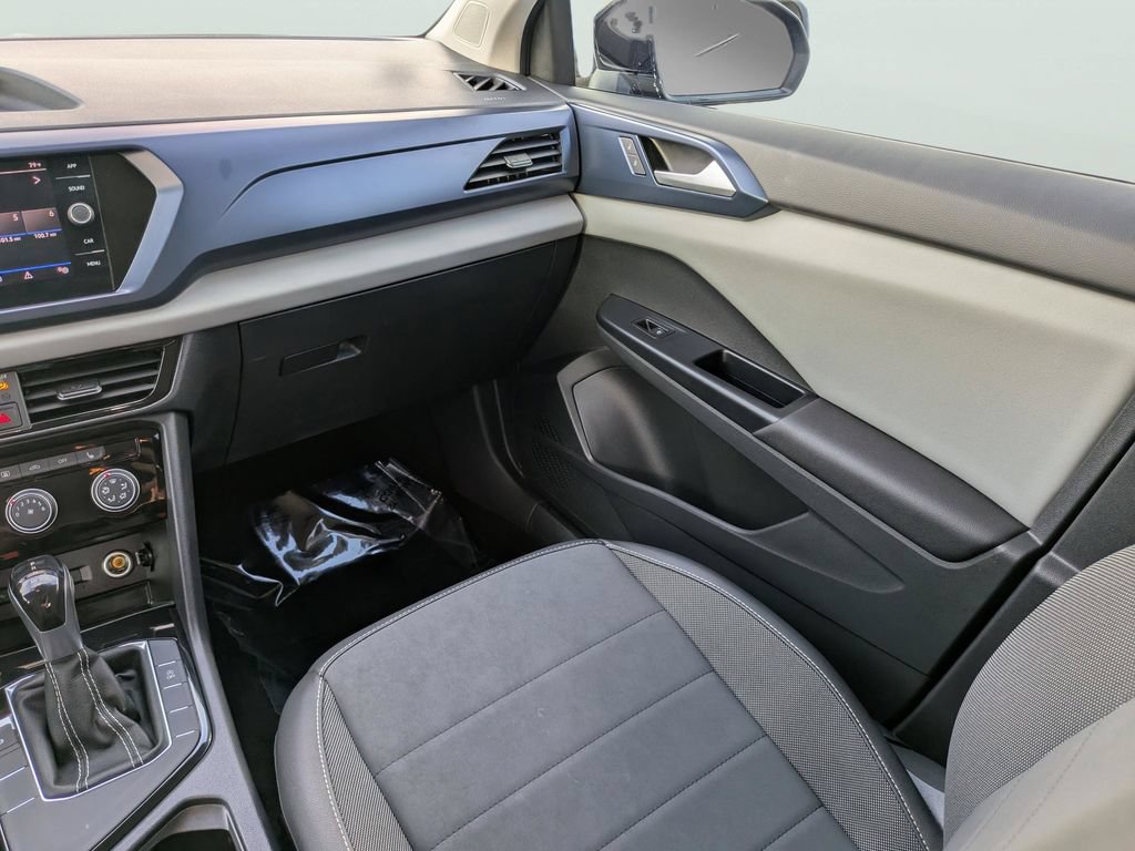 Certified 2023 Volkswagen Taos SE FWD image 15