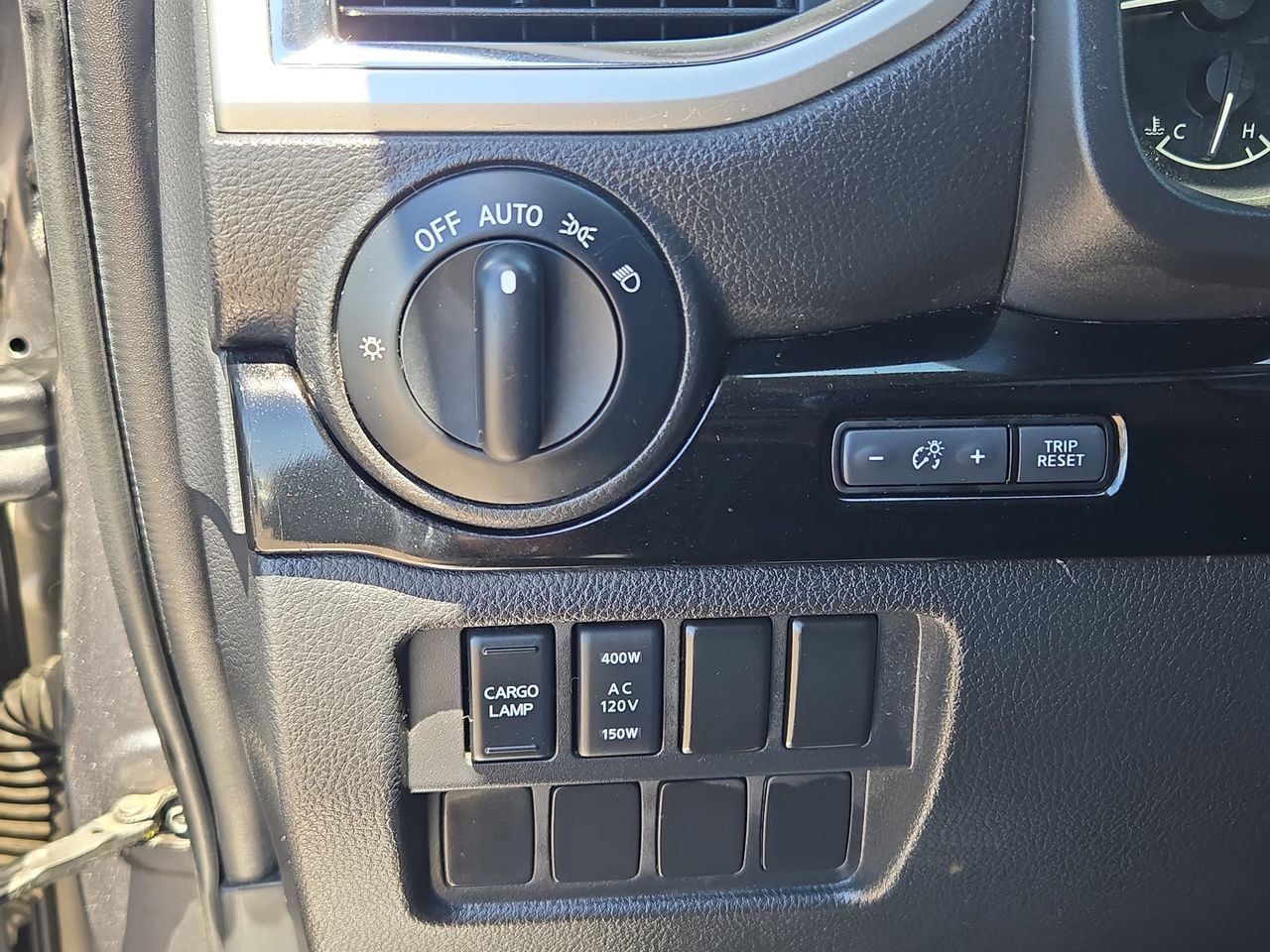 Certified 2021 Nissan Titan SV w/ SV Convenience Package AWD/4WD image 25