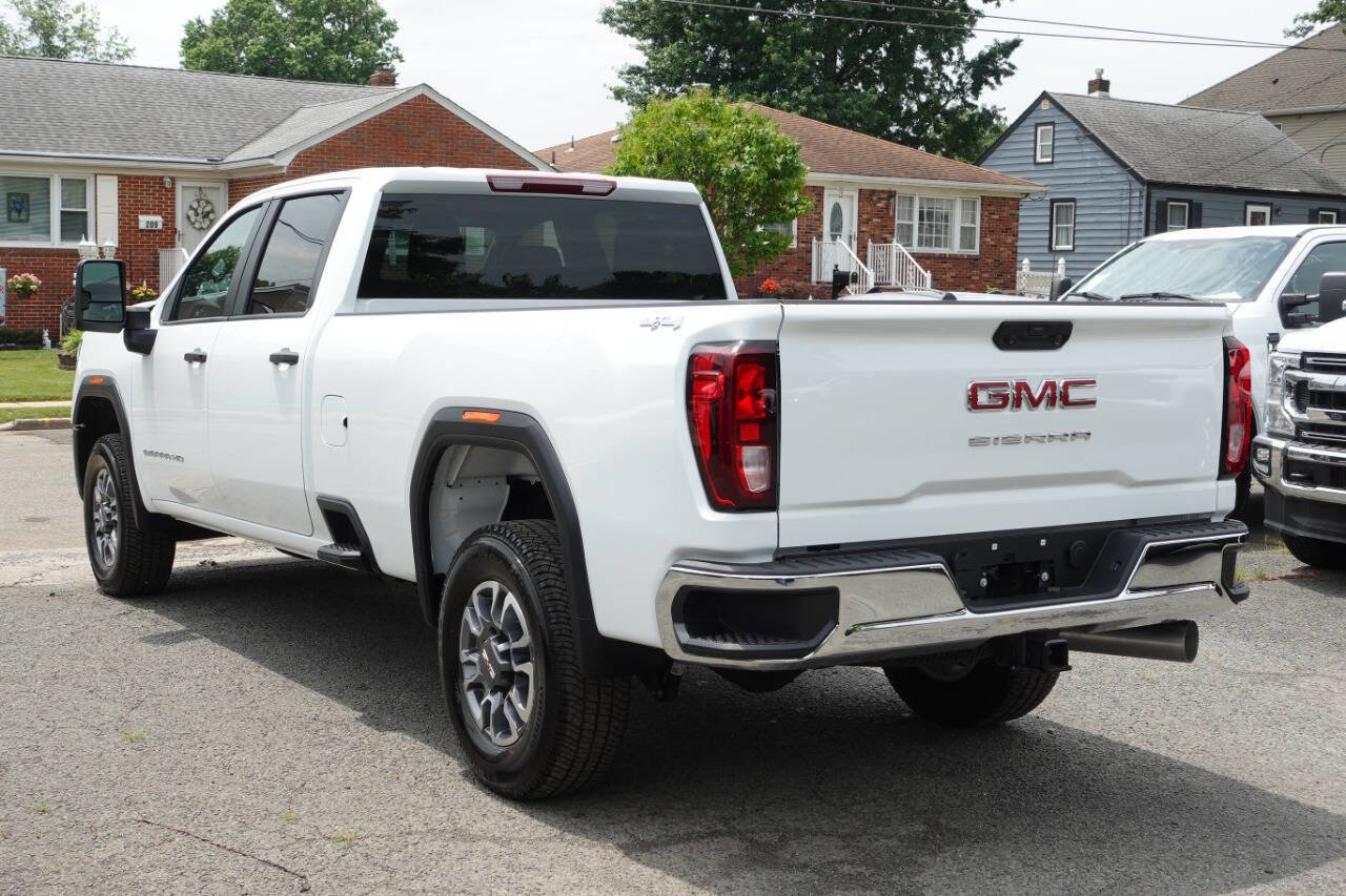 Used 2024 GMC Sierra 2500 Pro w/ Convenience Package image 2