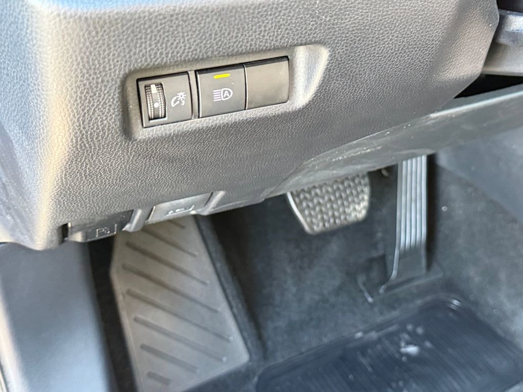 Certified 2024 Toyota RAV4 XLE image 27