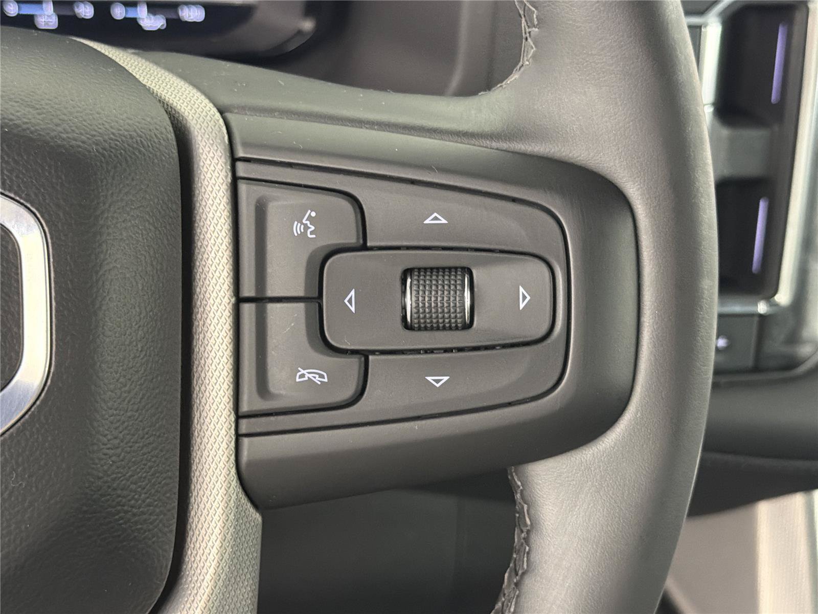 Certified 2024 GMC Yukon XL Denali RWD image 28
