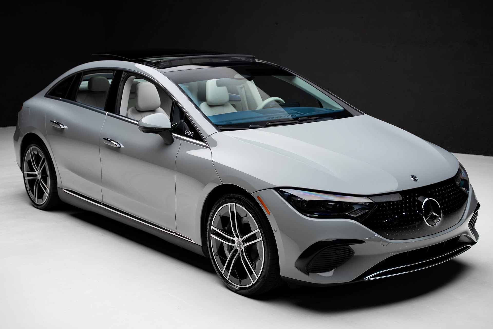 Used 2024 Mercedes-Benz EQE 350+ Sedan image 40