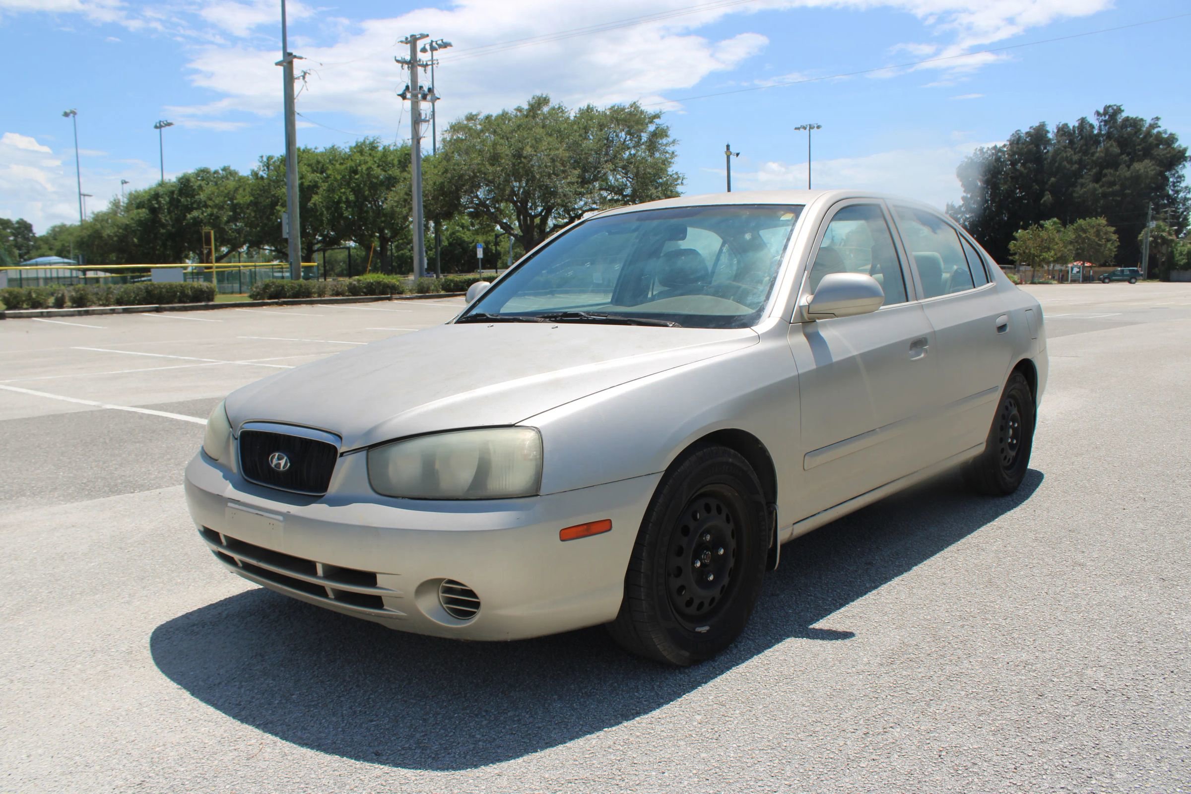 Used 2002 Hyundai Elantra GLS FWD image 3
