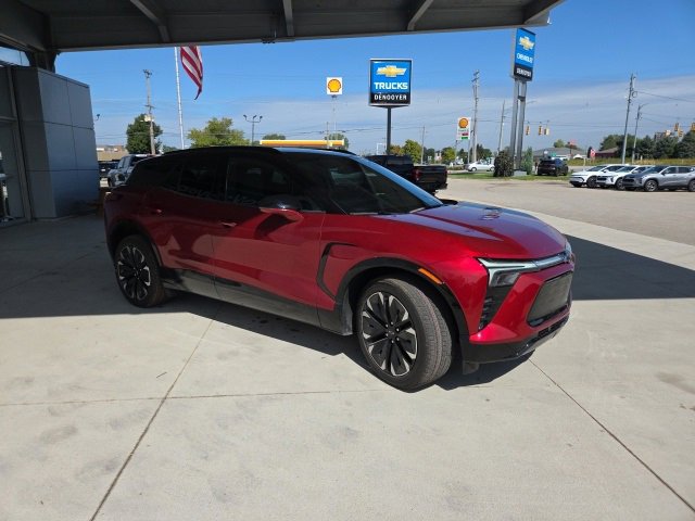New 2026 Chevrolet Blazer EV RS image 3