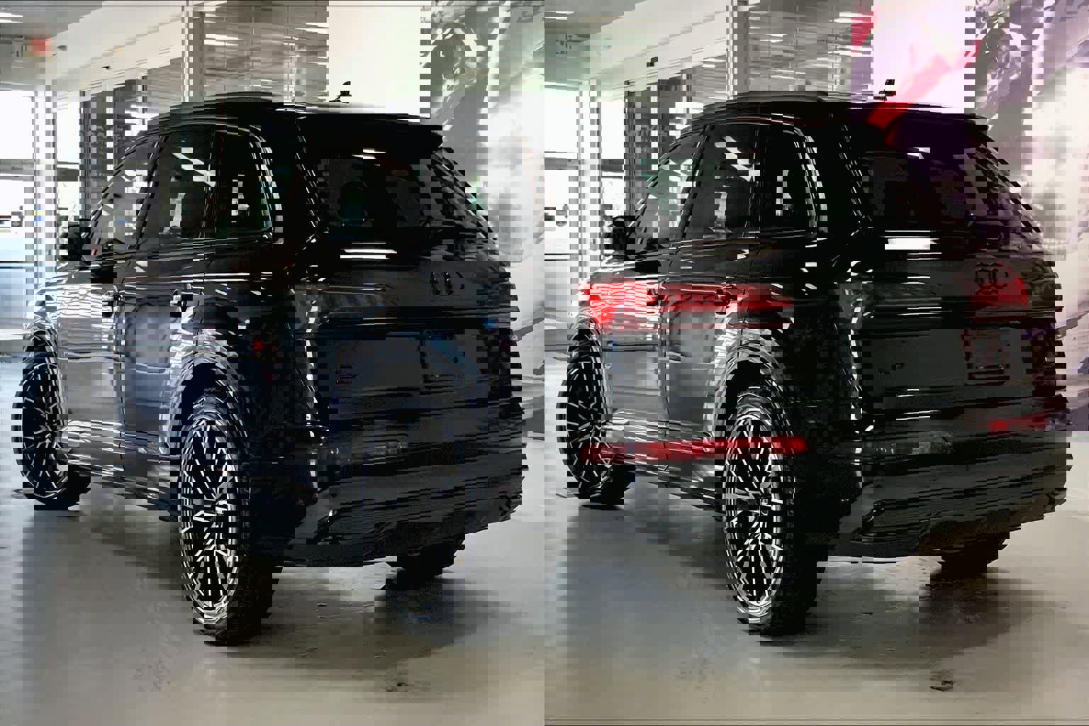 Used 2022 Audi Q7 3.0T Prestige w/ Prestige Package image 4