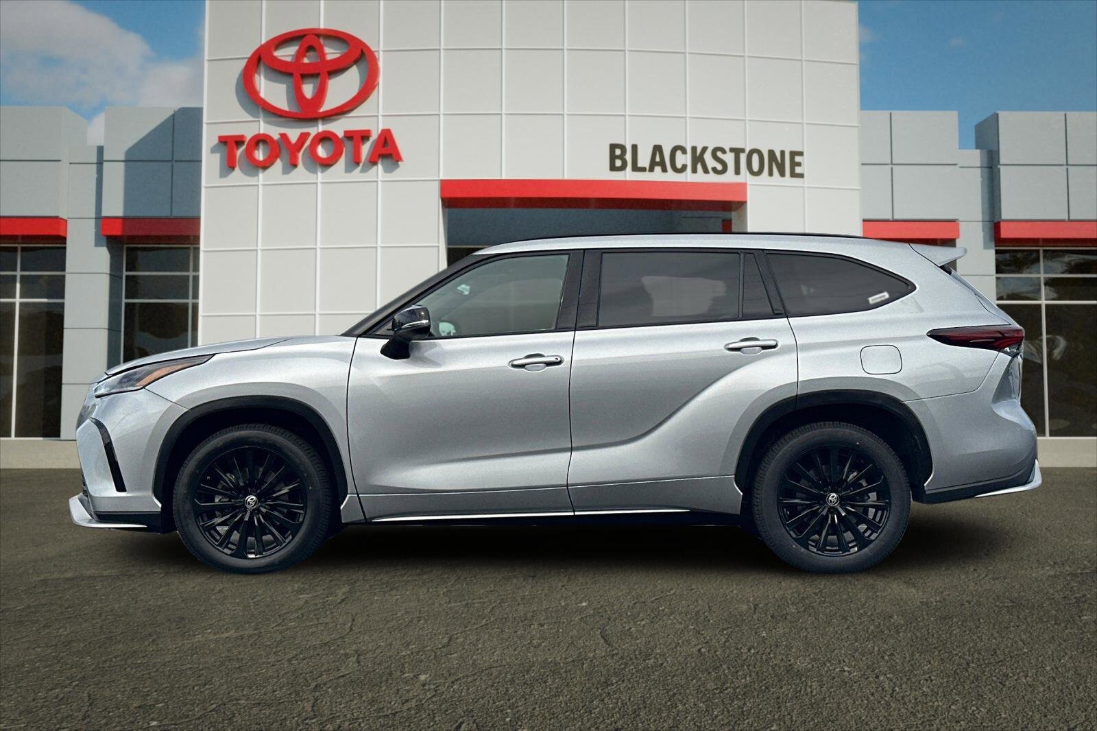 Certified 2025 Toyota Highlander XSE AWD/4WD image 6