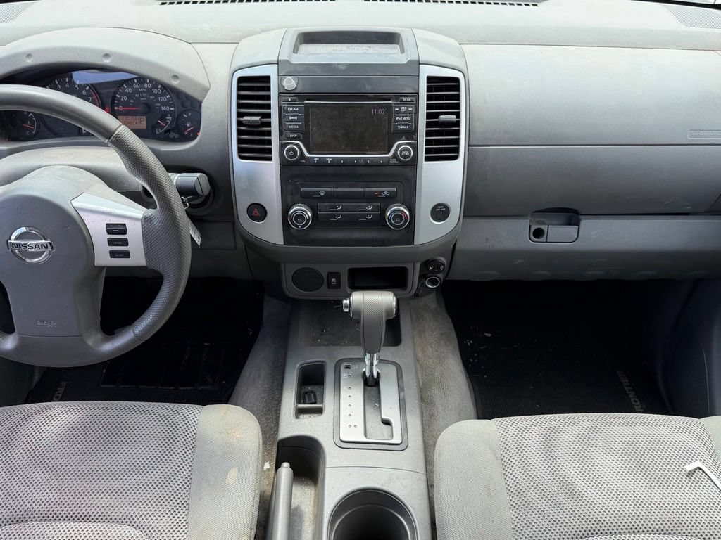 Used 2018 Nissan Frontier SV RWD image 10