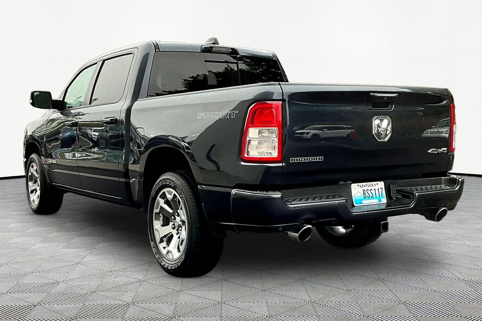 Used 2021 RAM 1500 Big Horn AWD/4WD image 4