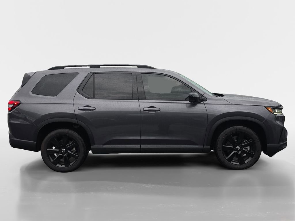 Certified 2025 Honda Pilot Black Edition image 3