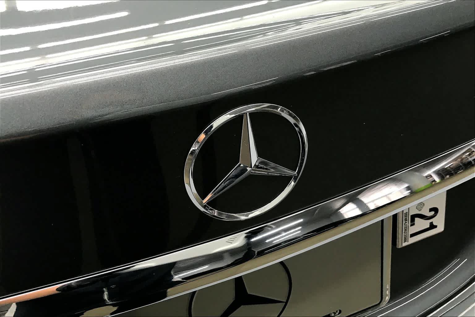 Used 2017 Mercedes-Benz C 300 Sedan image 8
