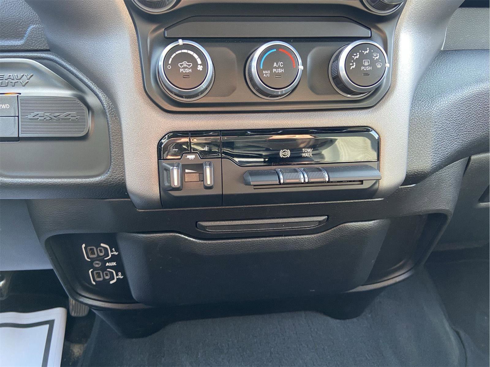 Used 2022 RAM 2500 Big Horn image 36