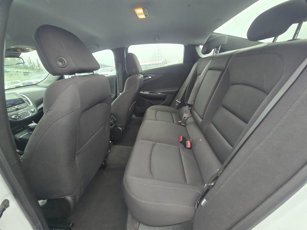Used 2024 Chevrolet Malibu LT w/ Sport Edition FWD image 12
