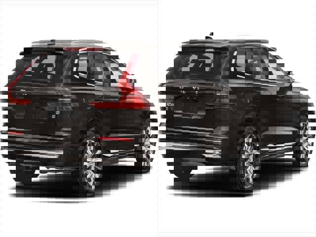 Used 2022 Volvo XC60 B6 Inscription w/ Climate Package image 2