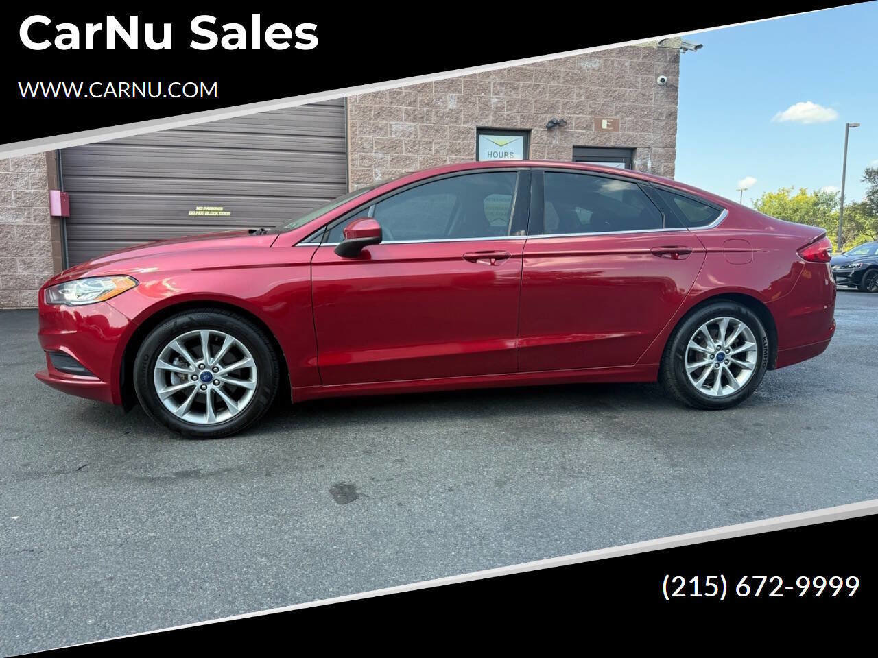 Used 2017 Ford Fusion SE w/ Fusion SE Technology Package image 1