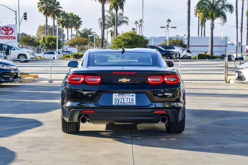 Used 2021 Chevrolet Camaro LT RWD image 8